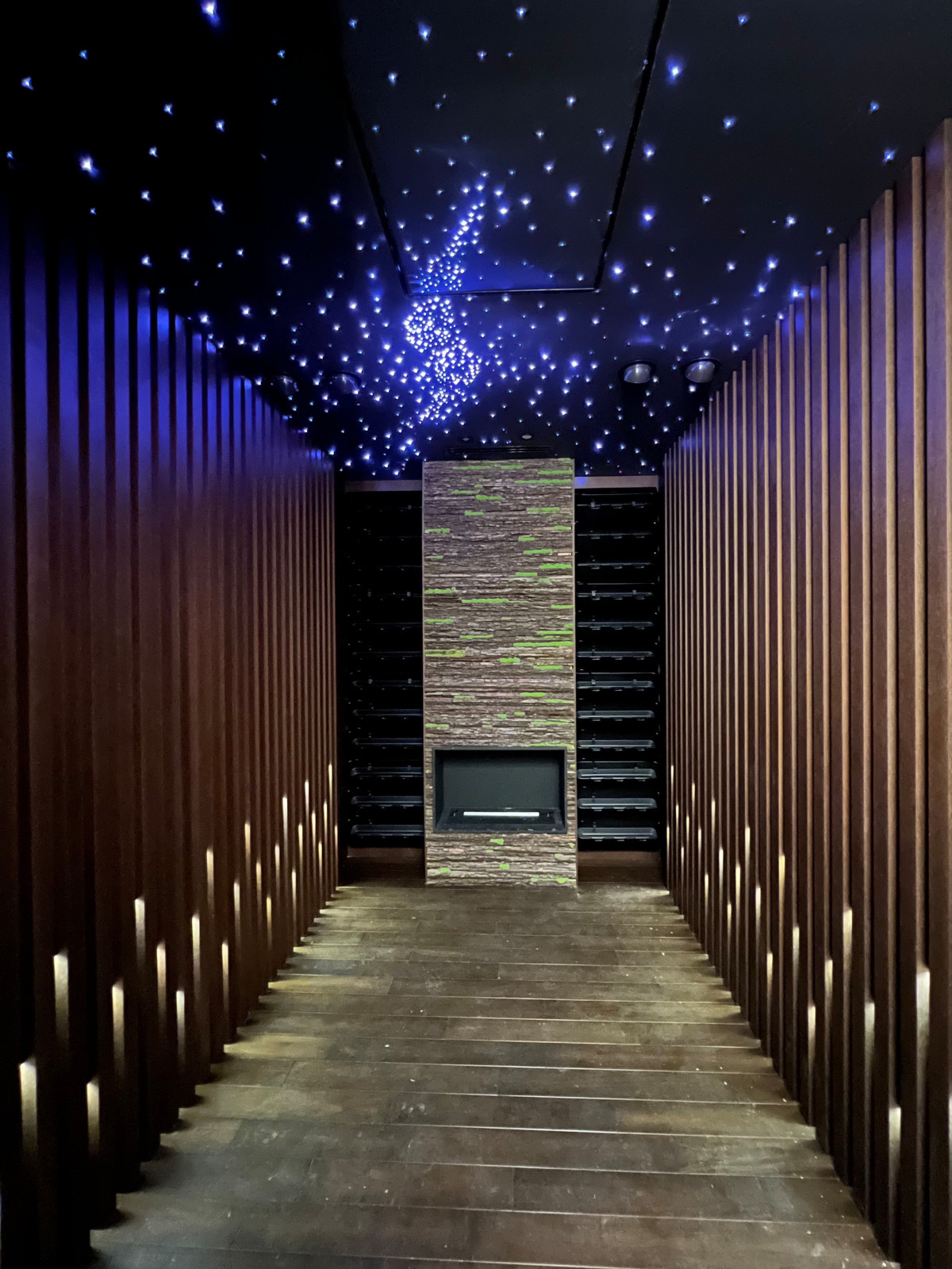 Баффели с подсветкой, скрытые двери с подсветкой