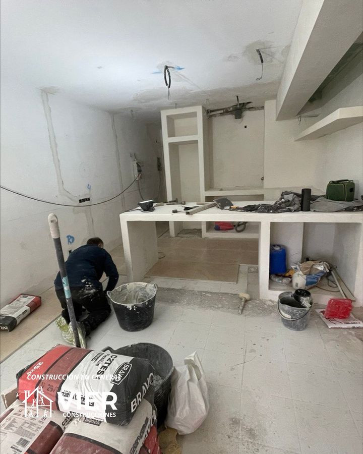 La tarea no fue fácil: realizar la demolición completa de todas las tabicas...