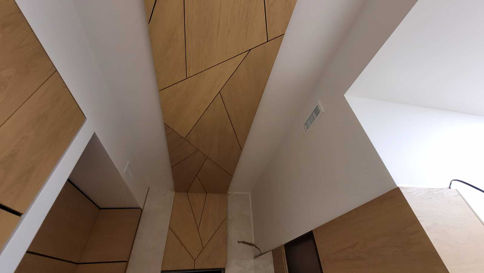 Панели и мебель. Отделка квартиры на Тореза.