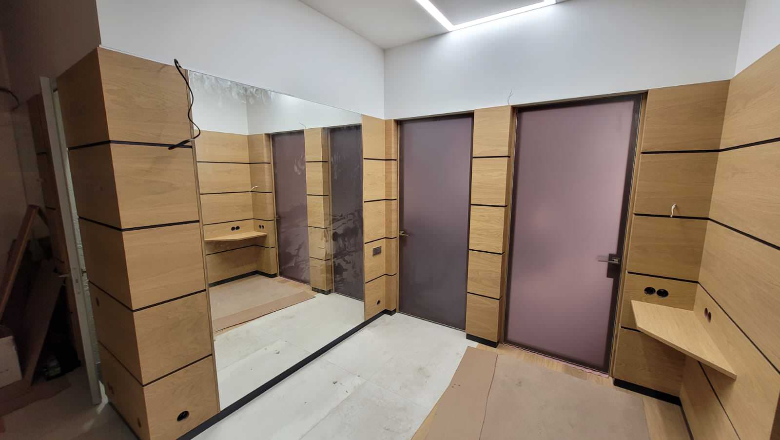 Панели и мебель. Отделка квартиры на Тореза.