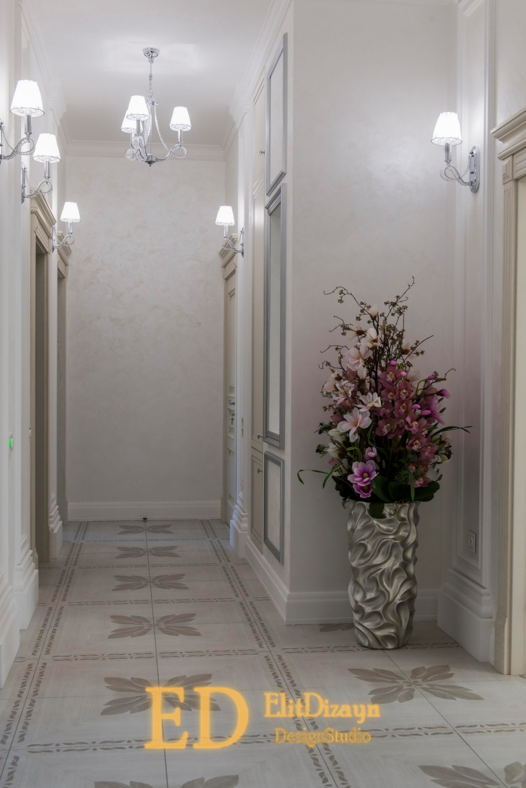 Квартира неоклассика - 2 (холл)