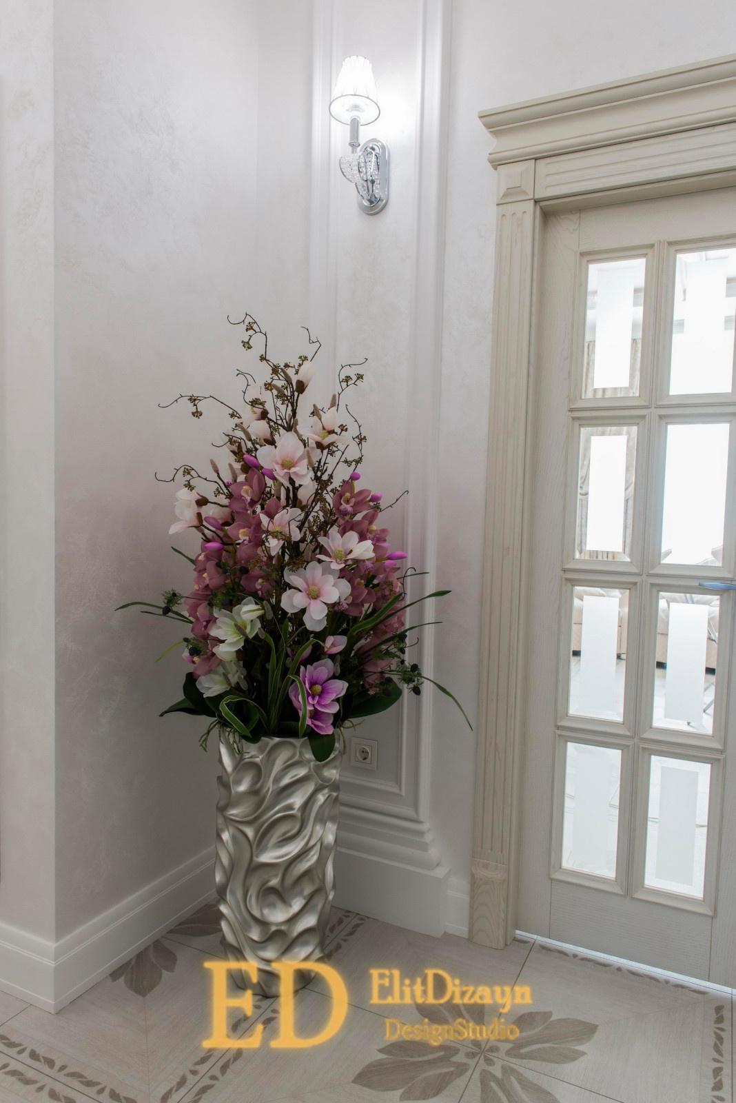 Квартира неоклассика - 2 (холл)