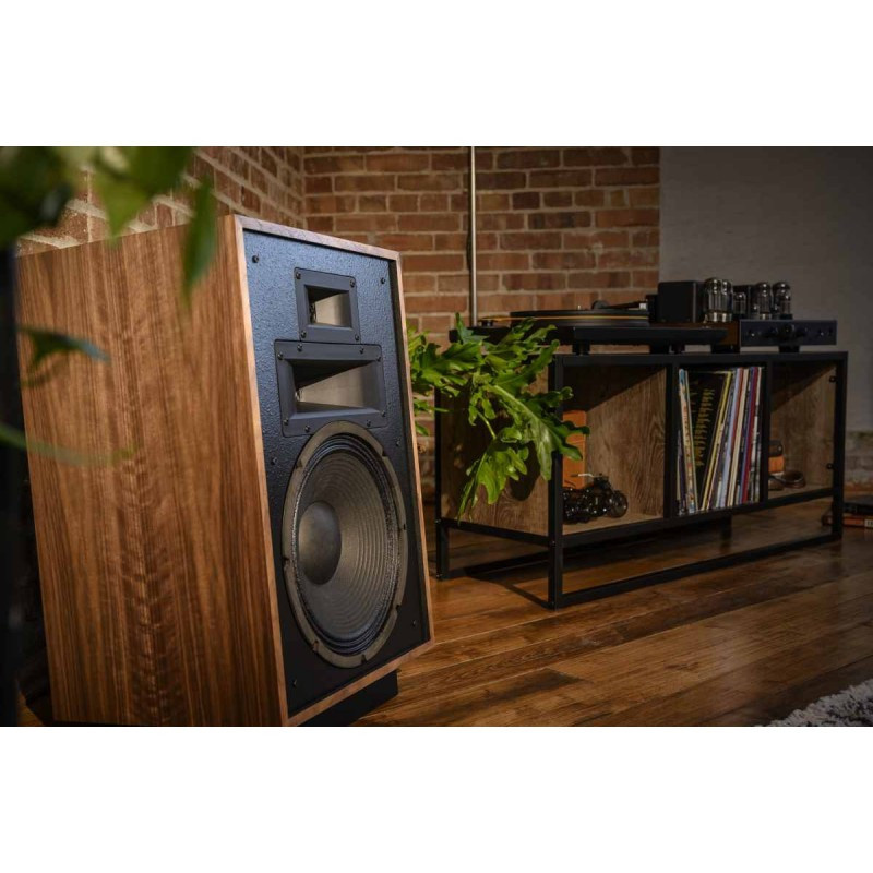 Hi-Fi оборудование в интеотерах.