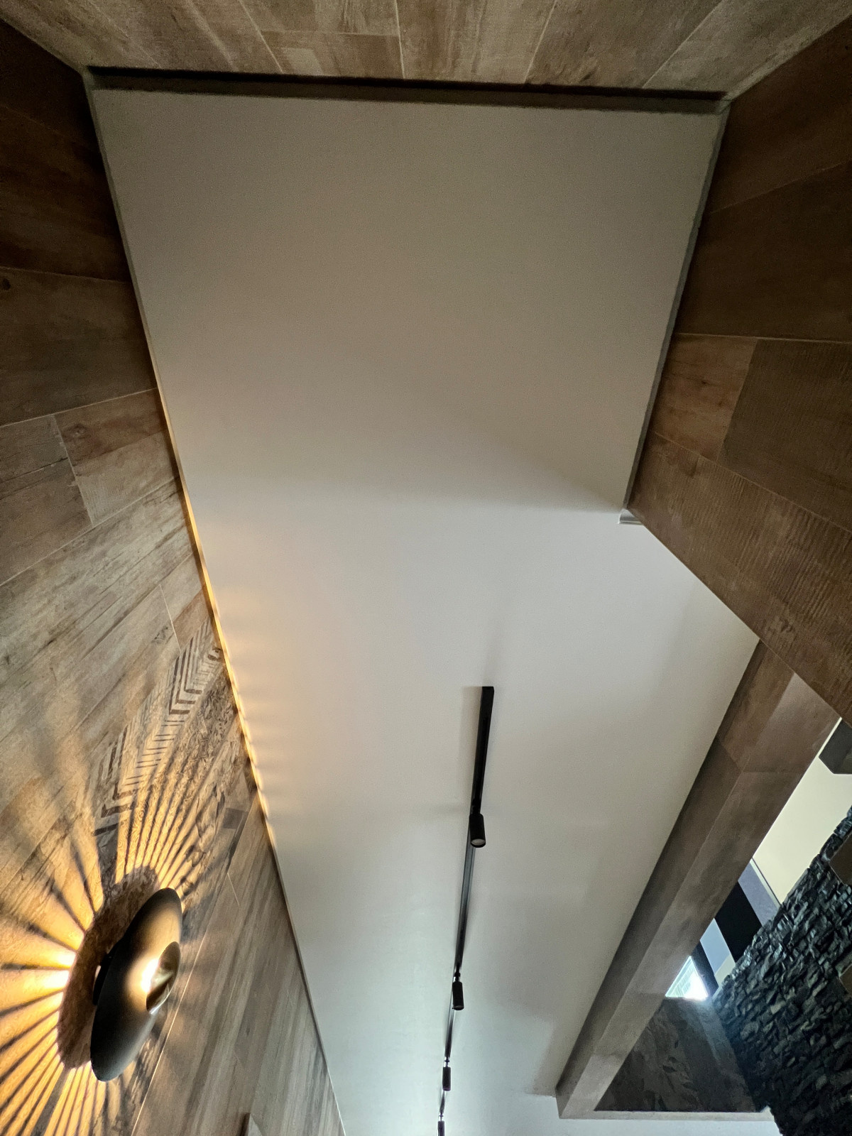 Парящий потолок в Частном Доме. Садки