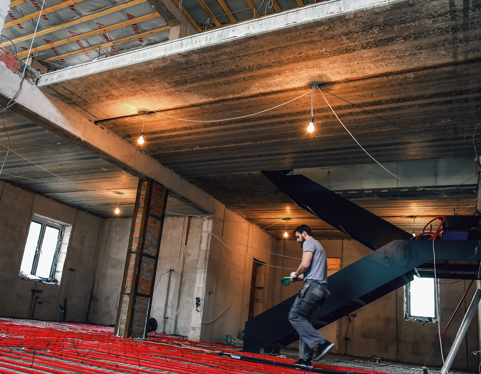 КП Клязьминский парк - монтаж тёплого пола, механизированная стяжка