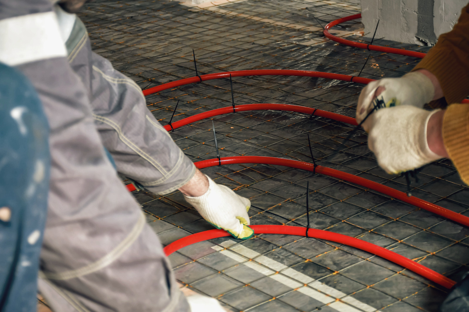 КП Клязьминский парк - монтаж тёплого пола, механизированная стяжка