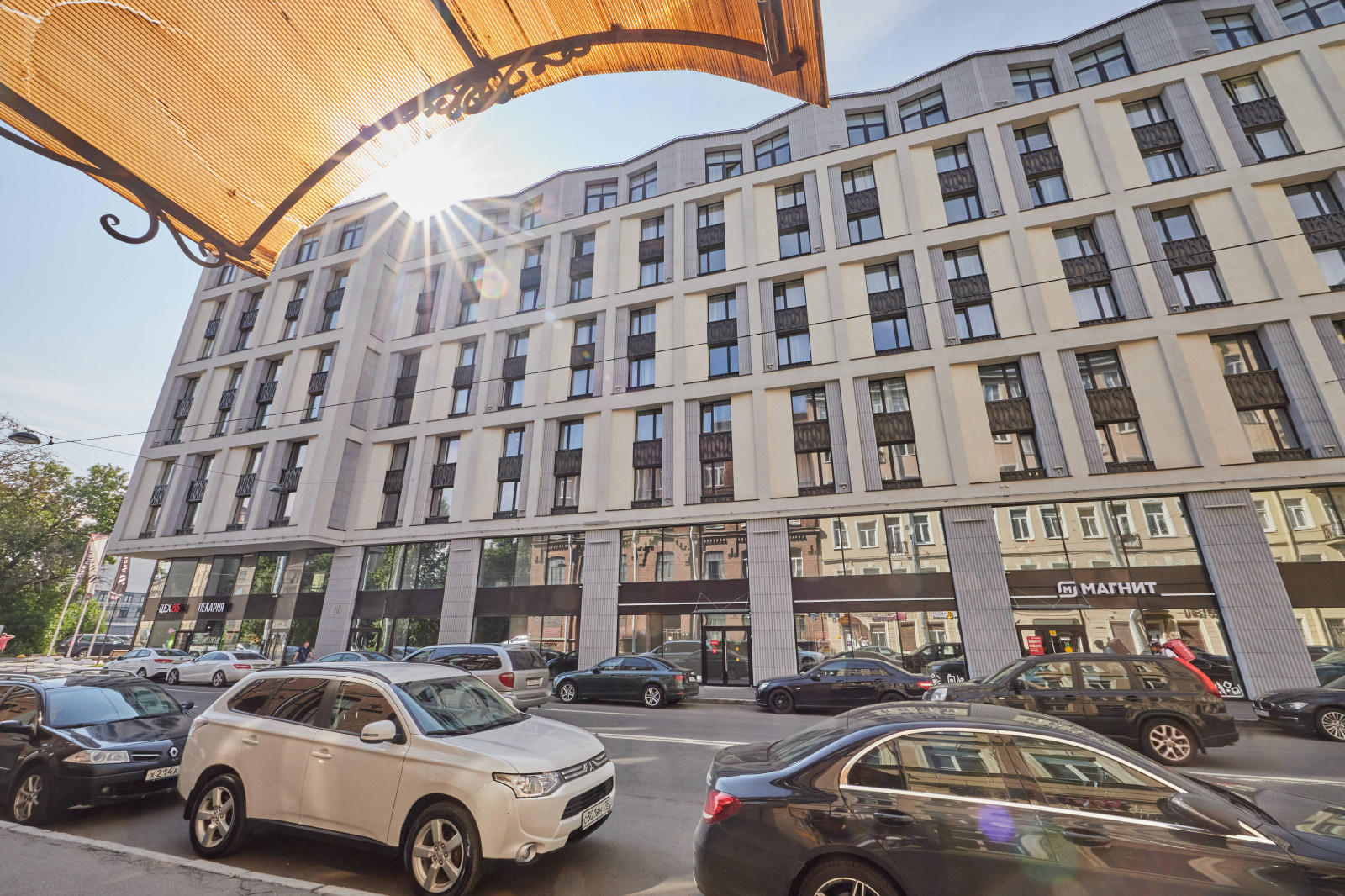 Минималистичные апартаменты евродвушка Avenue