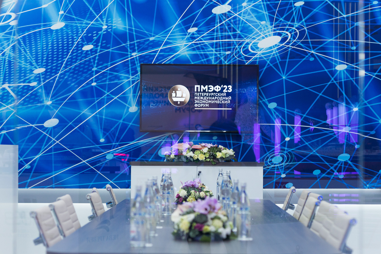 Обложка проекта: Стенды ПМЭФ