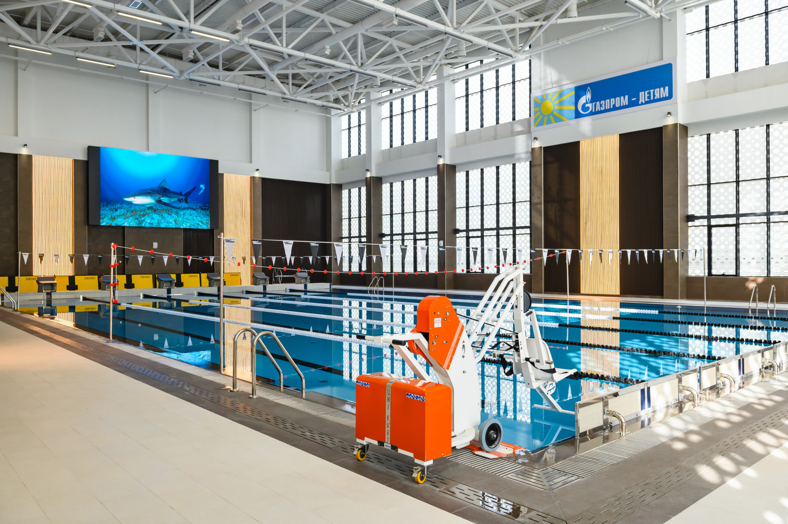 СПОРТИВНЫЙ КОМПЛЕКС С БАССЕЙНОМ И SPA-ЗОНОЙ В СОЧИ