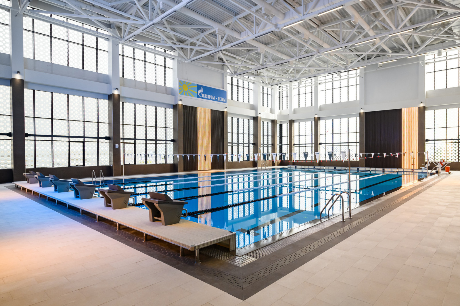 СПОРТИВНЫЙ КОМПЛЕКС С БАССЕЙНОМ И SPA-ЗОНОЙ В СОЧИ