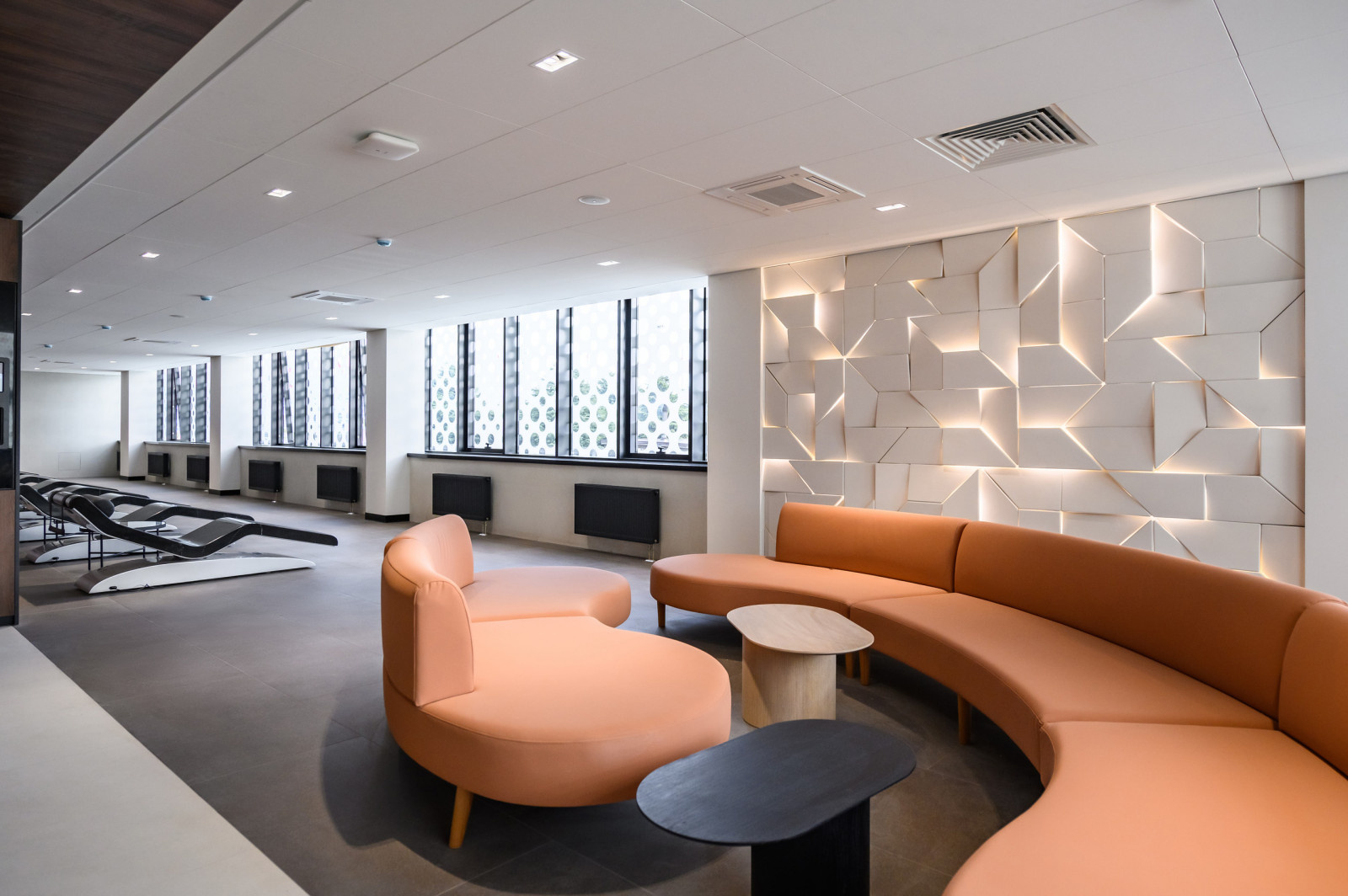 СПОРТИВНЫЙ КОМПЛЕКС С БАССЕЙНОМ И SPA-ЗОНОЙ В СОЧИ