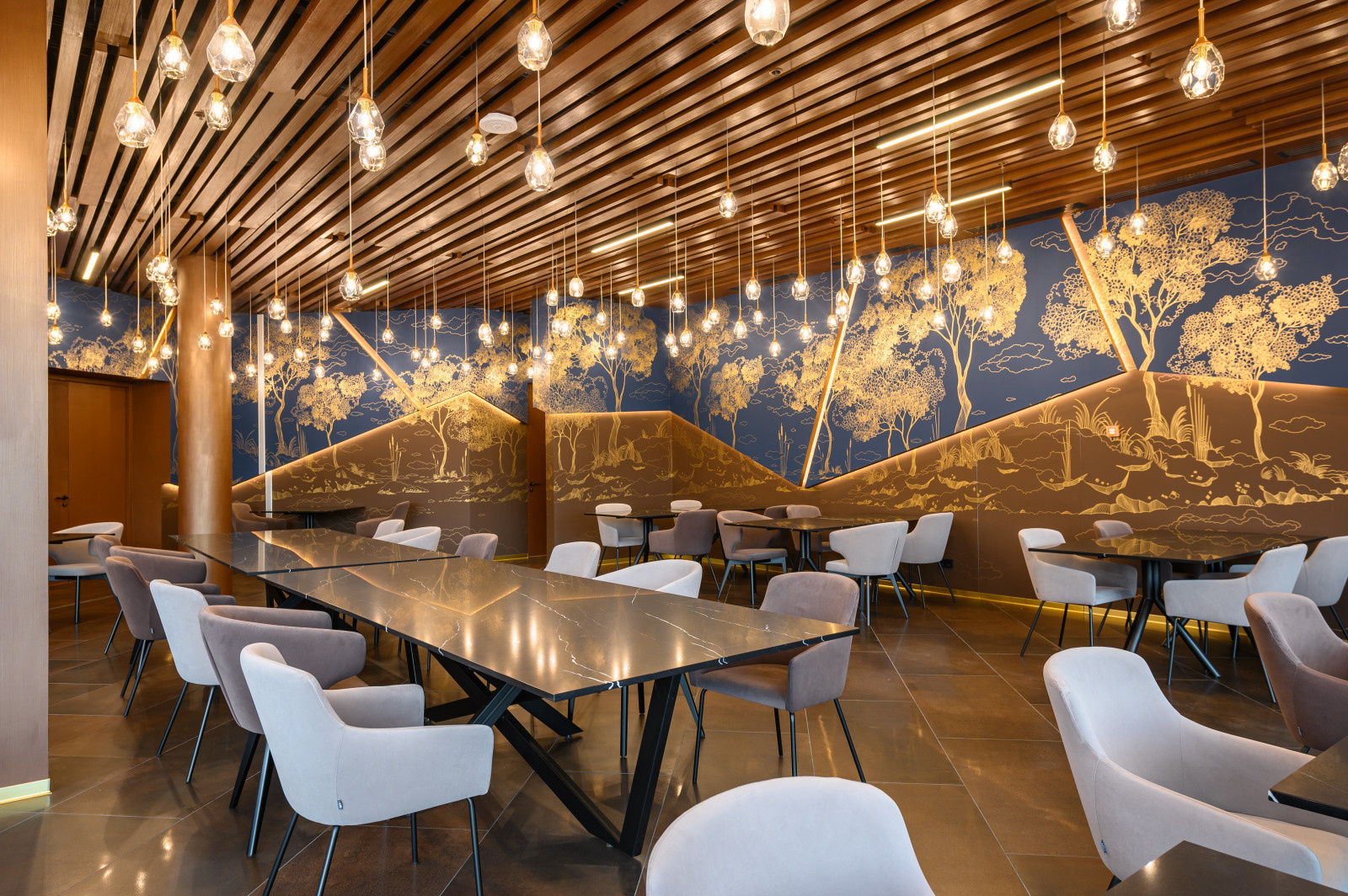 ФИЗКУЛЬТУРНО-ОЗДОРОВИТЕЛЬНЫЙ КОМПЛЕКС С КАТКОМ В ЛЕНИНГРАДСКОЙ ОБЛАСТИ