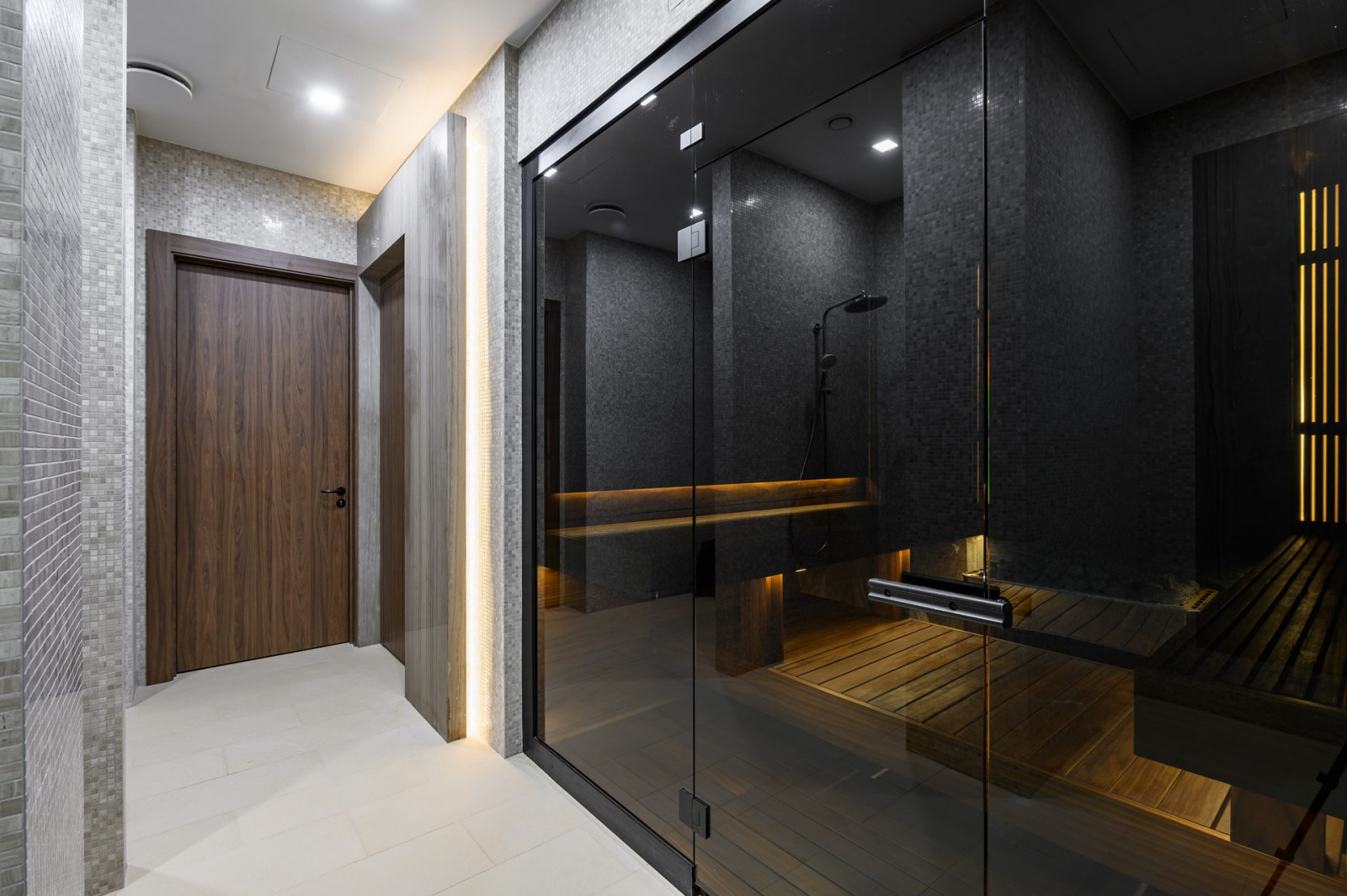 ФИЗКУЛЬТУРНО-ОЗДОРОВИТЕЛЬНЫЙ КОМПЛЕКС С КАТКОМ В ЛЕНИНГРАДСКОЙ ОБЛАСТИ