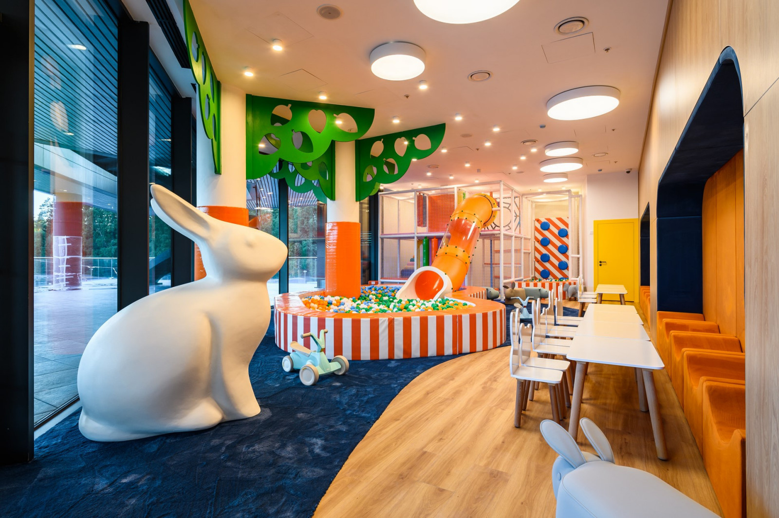 ФИЗКУЛЬТУРНО-ОЗДОРОВИТЕЛЬНЫЙ КОМПЛЕКС С КАТКОМ В ЛЕНИНГРАДСКОЙ ОБЛАСТИ