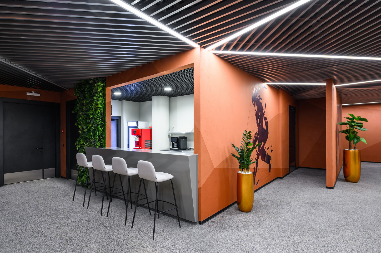 ФИЗКУЛЬТУРНО-ОЗДОРОВИТЕЛЬНЫЙ КОМПЛЕКС С КАТКОМ В ЛЕНИНГРАДСКОЙ ОБЛАСТИ