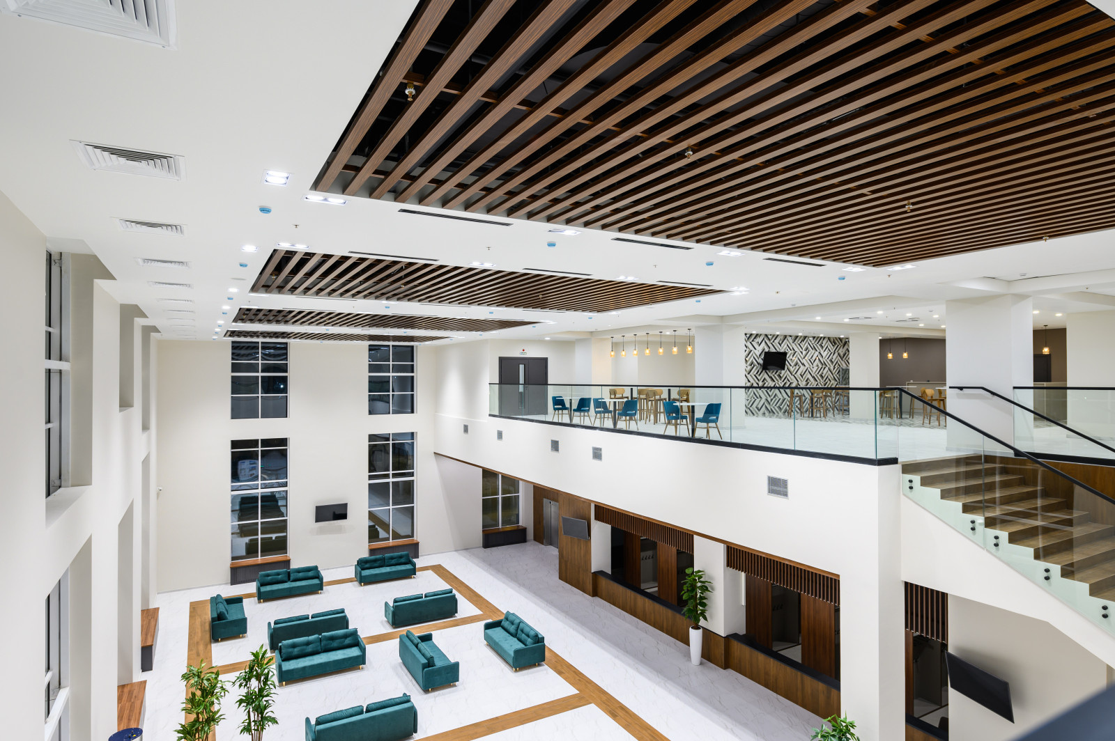 УНИВЕРСАЛЬНЫЙ СПОРТИВНЫЙ КОМПЛЕКС В ВАЛДАЕ