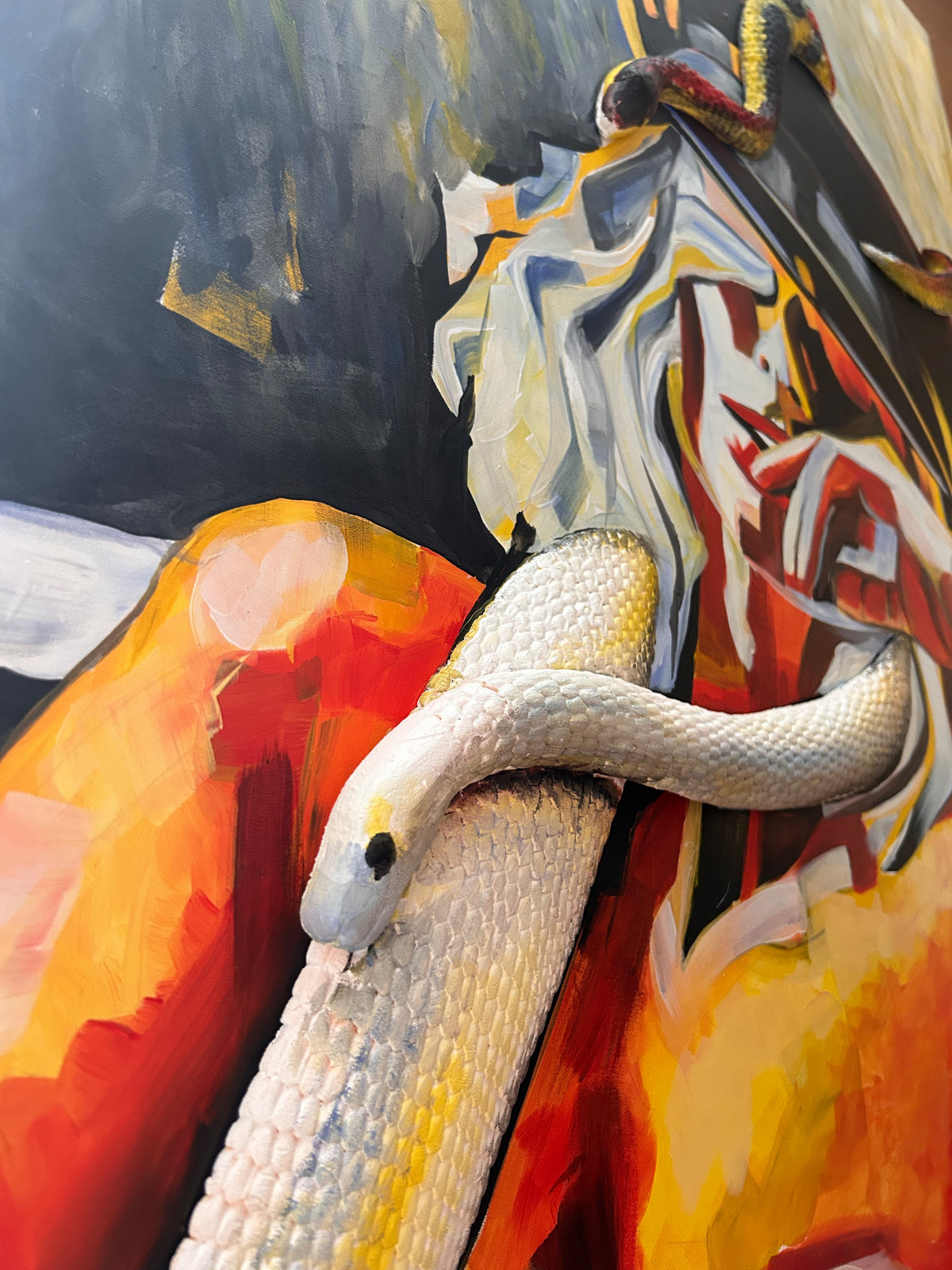 Оформление интерьера картинами под ключ