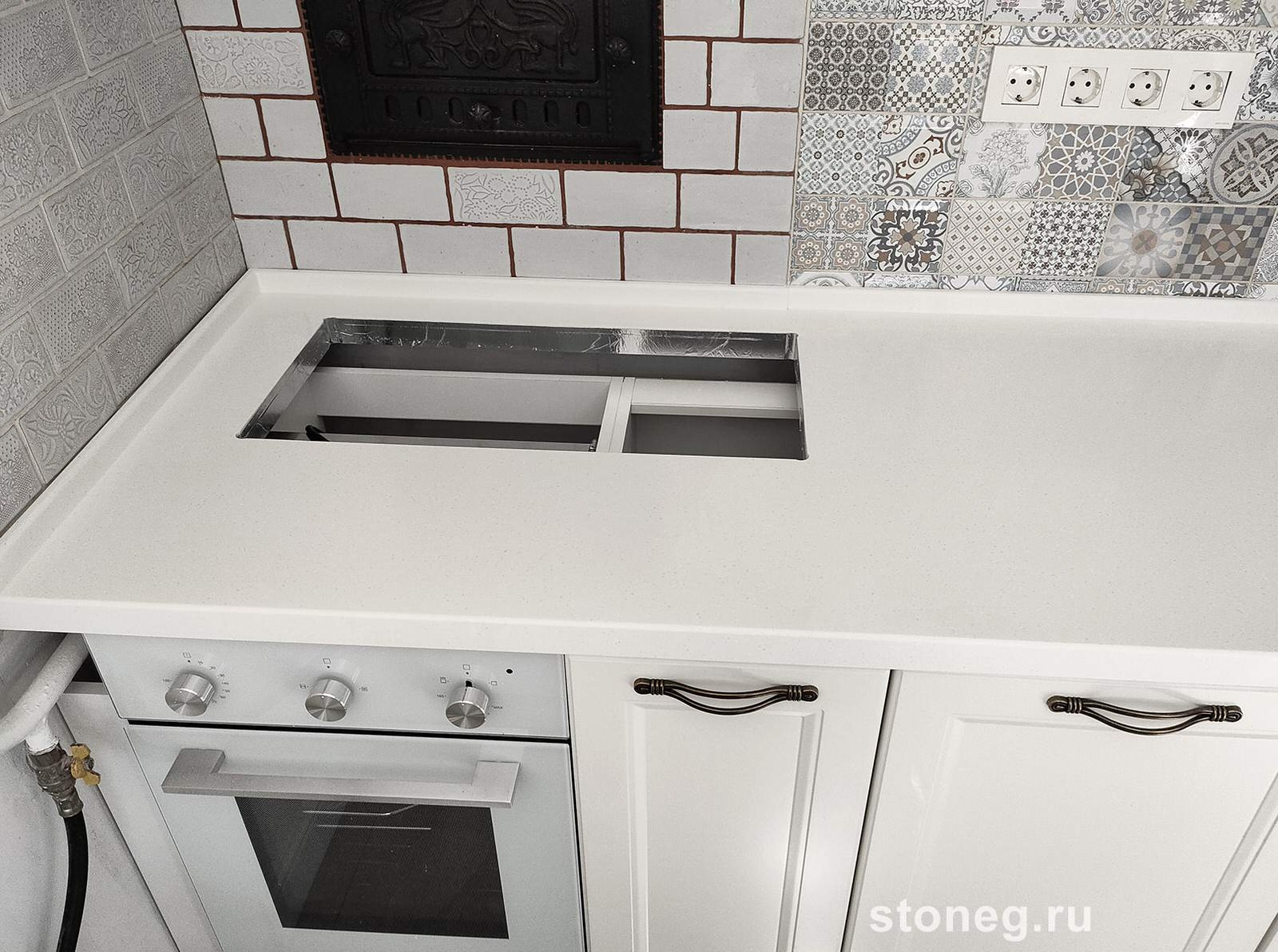 Grandex D-308: кухонная столешница из камня