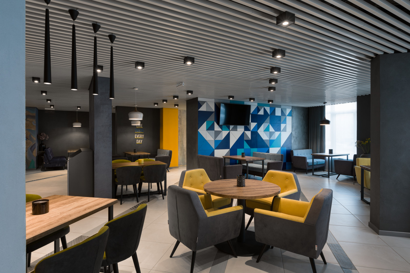 FM Cafe Restaurant