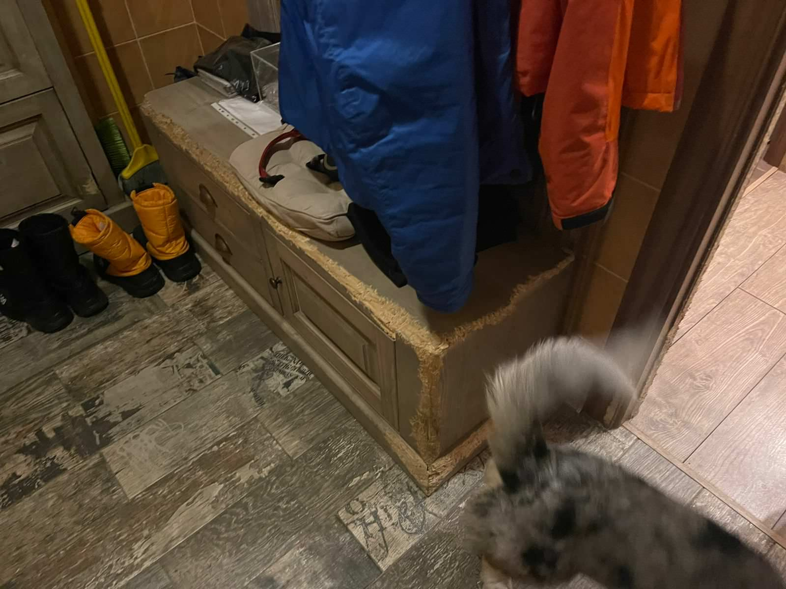 Тумба в прихожую