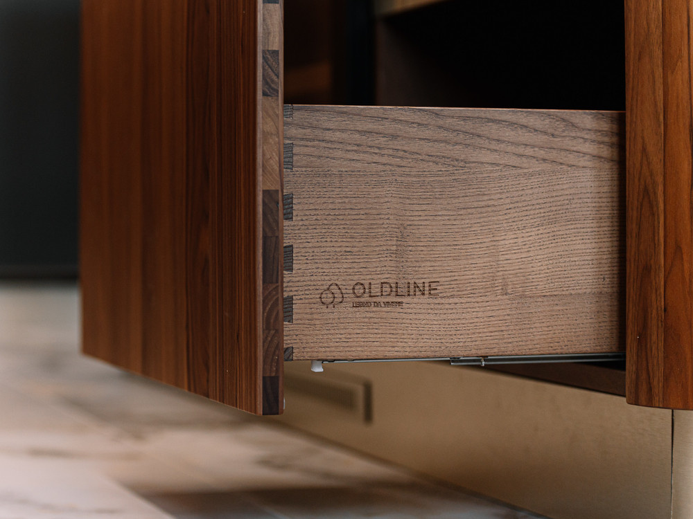 ЖК Knight Bridge - Кухня Glamour от фабрики Old Line