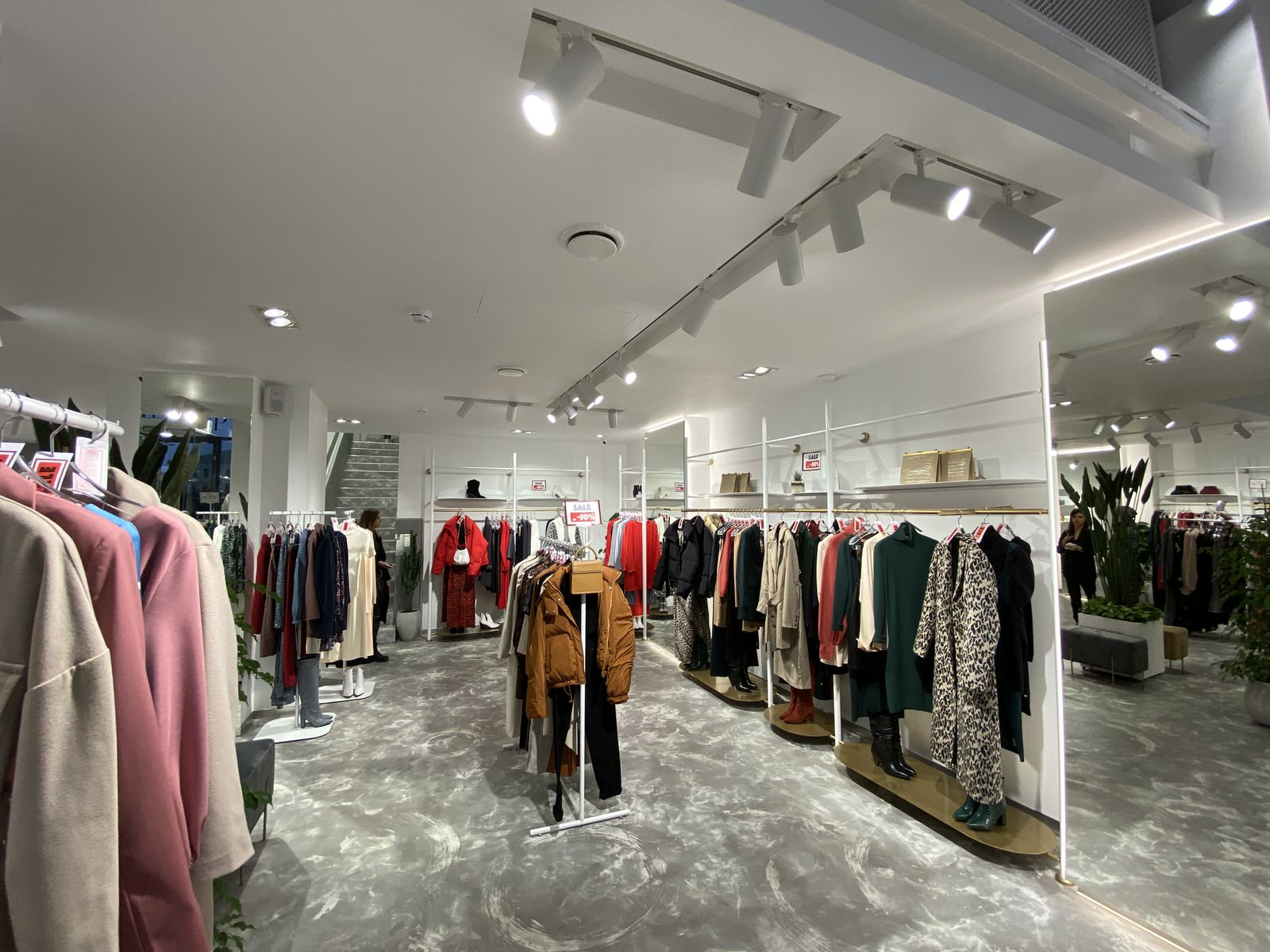 TOPTOP.RU Boutique on Griboedov Canal Embankment