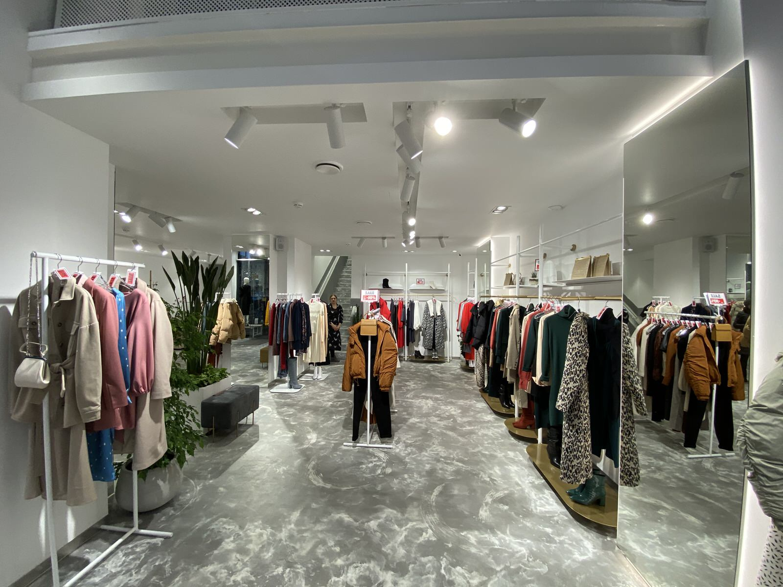 TOPTOP.RU Boutique on Griboedov Canal Embankment