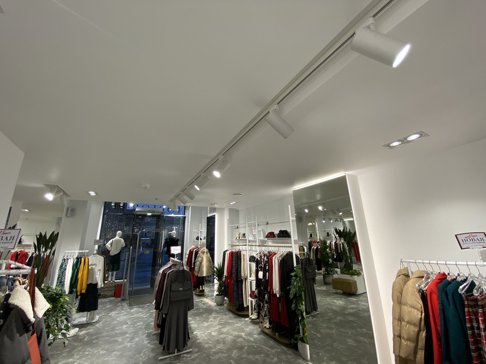 TOPTOP.RU Boutique on Griboedov Canal Embankment