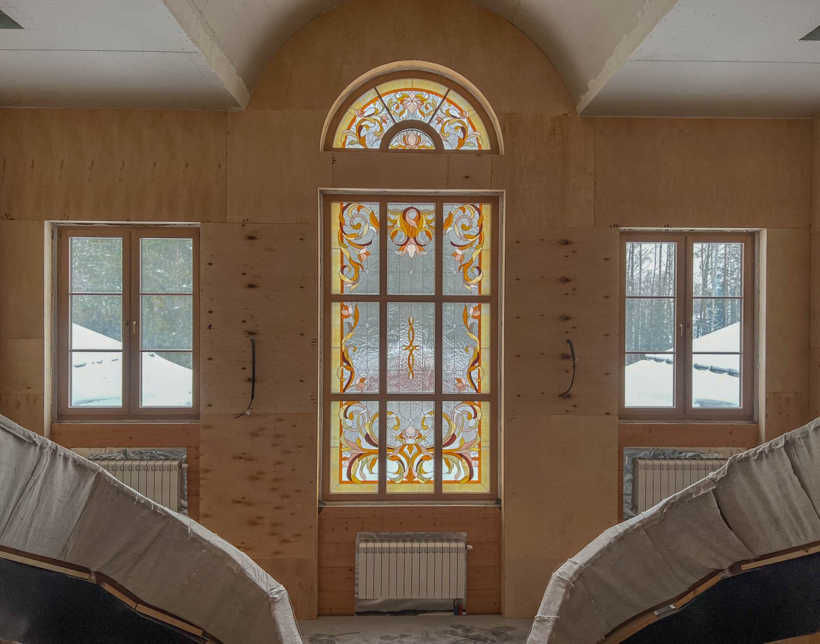 Особняк и Баня в русском стиле с витражом Тиффани