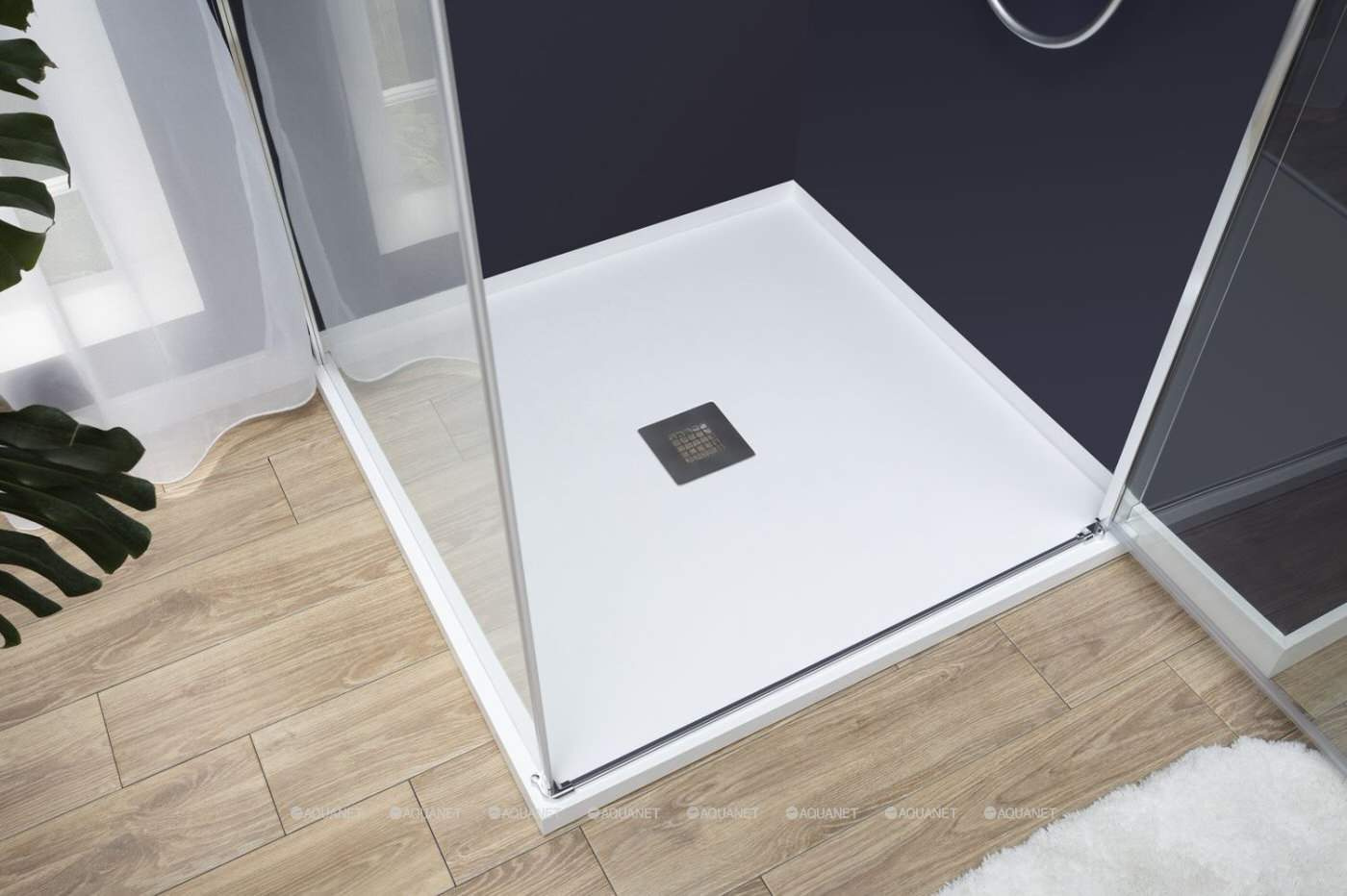 Выразительная и не скучная ванна в стиле минимализм