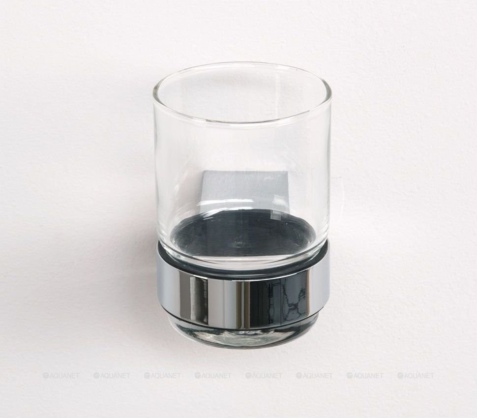 Выразительная и не скучная ванна в стиле минимализм