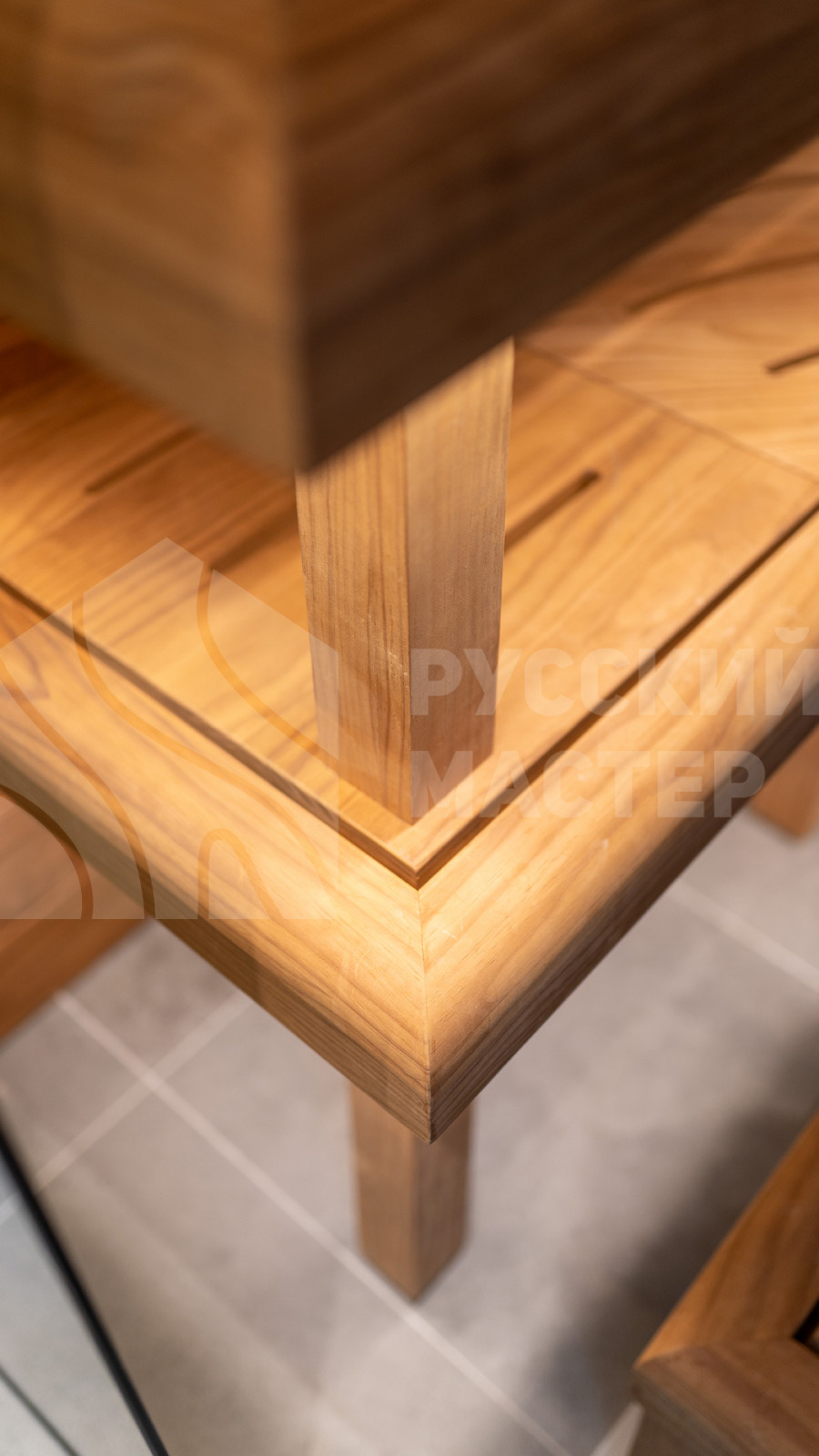 Сауна с изогнутыми полками из новозеландской сосны Pino Premio