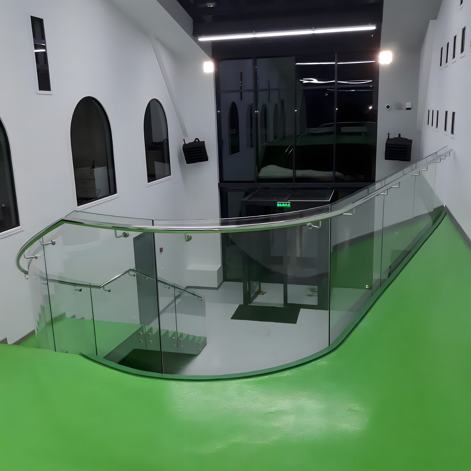 Обложка проекта: Цельностеклянное ограждение лестницы (S7 Aero Торбеево)