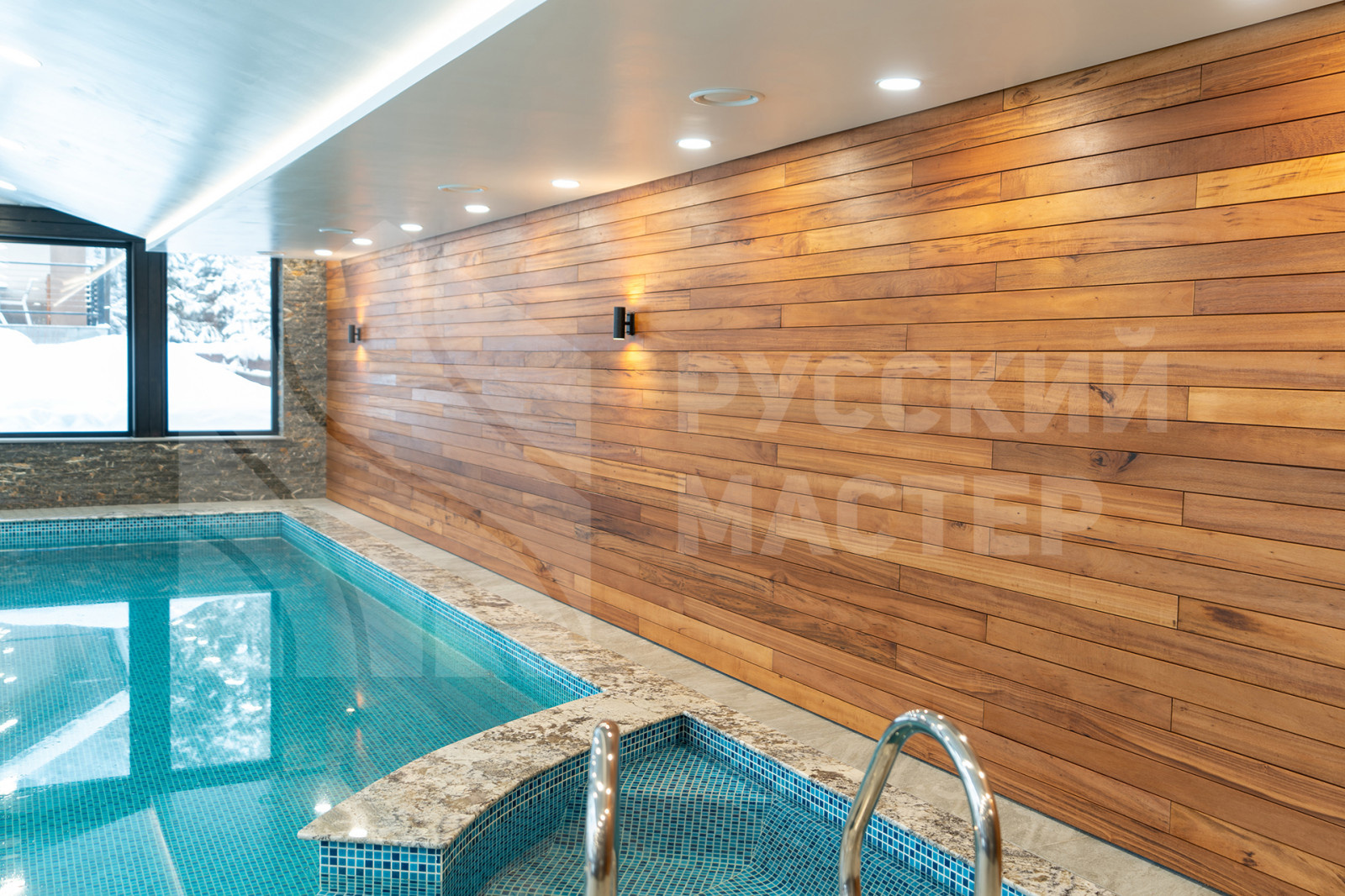 Сауна и бассейн из тигрового дерева и канадского кедра
