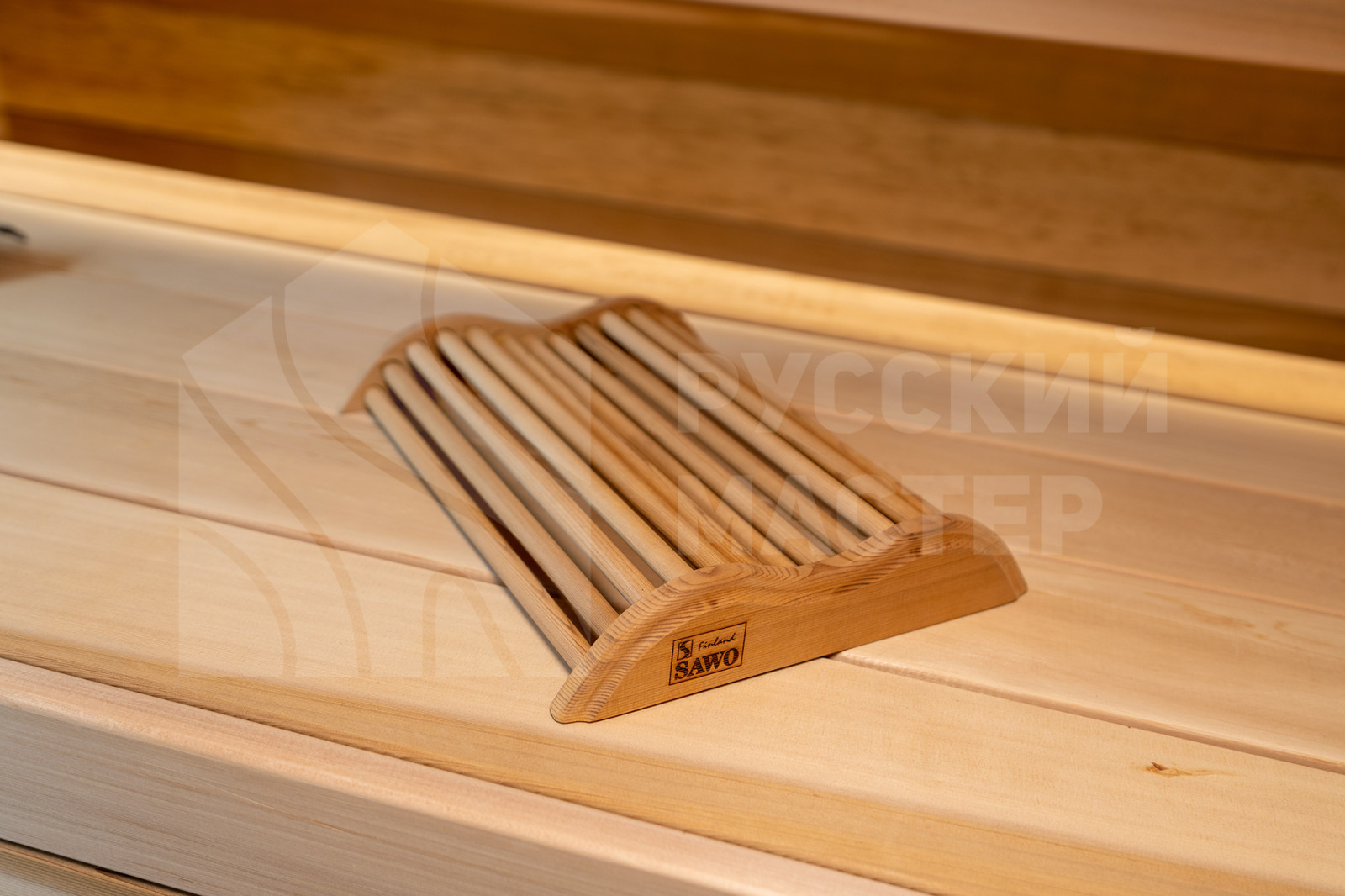 Сауна и бассейн из тигрового дерева и канадского кедра