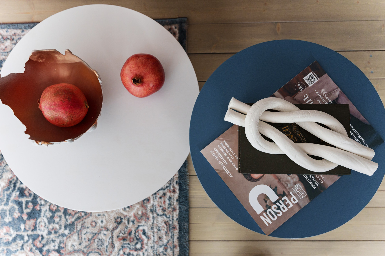 Уютный дом среди берез