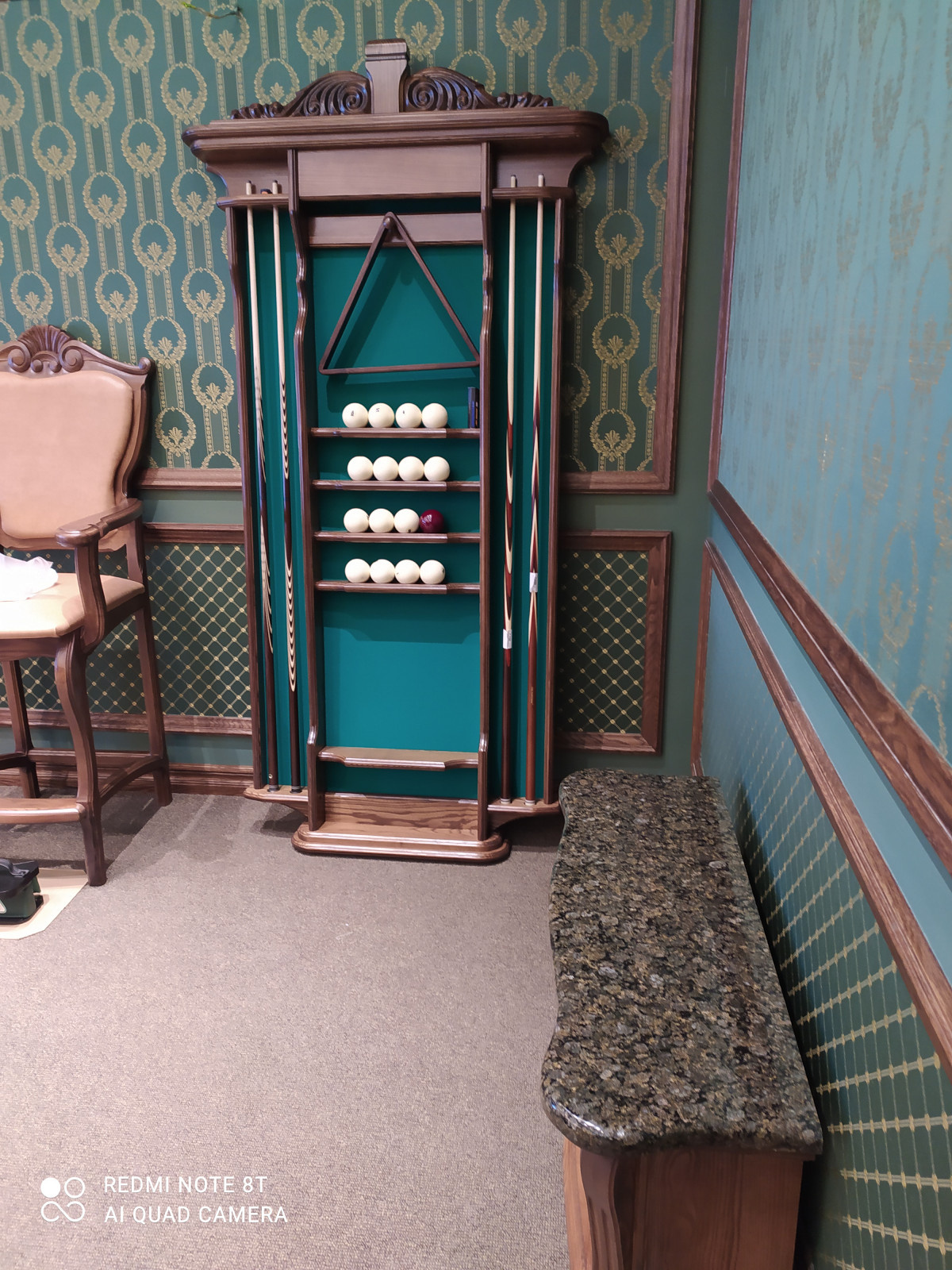 Обложка проекта: Гранит в классическом зелёном интерьере