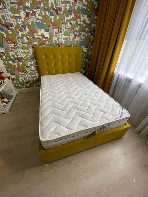 Кровати