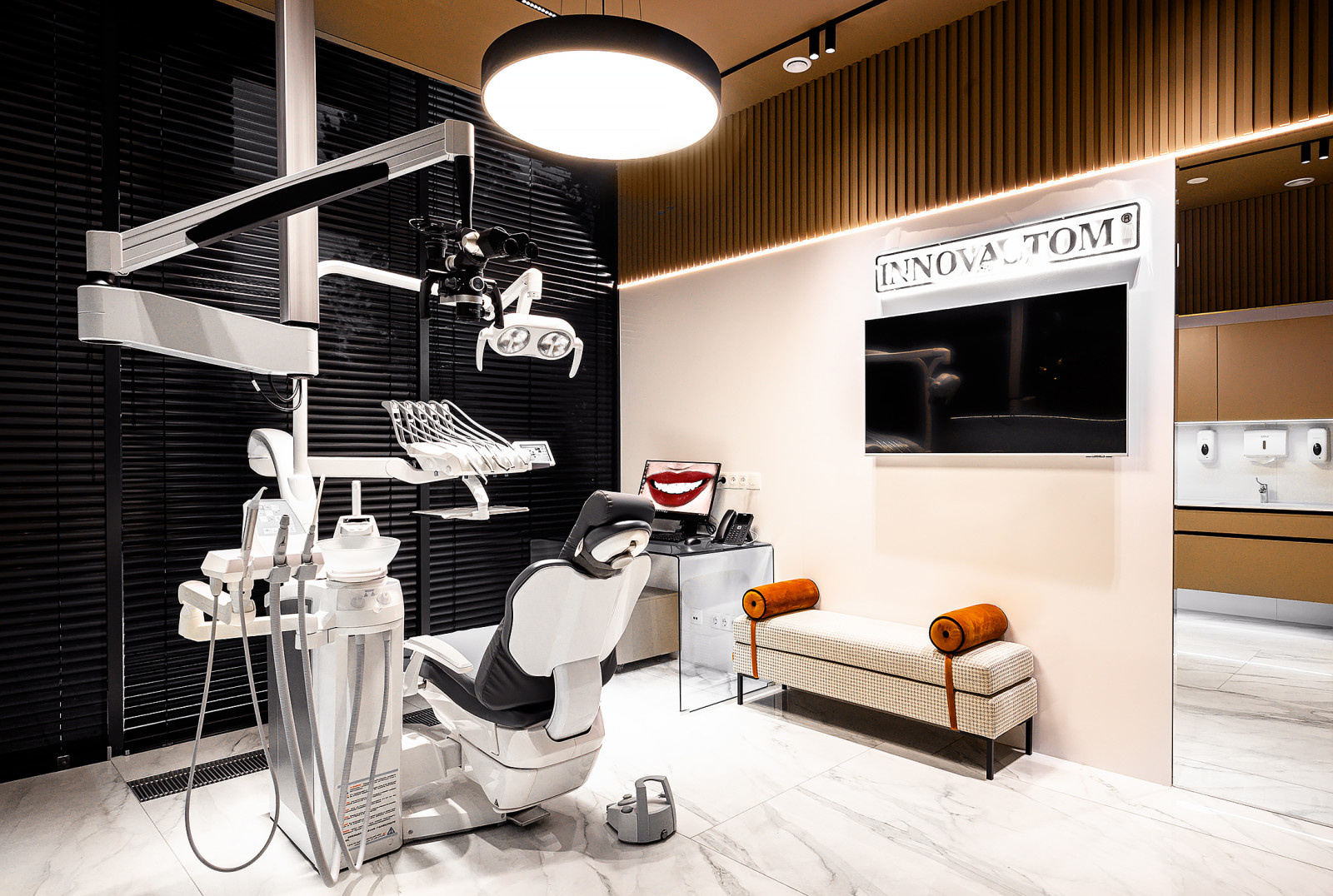 Клиника стоматологии