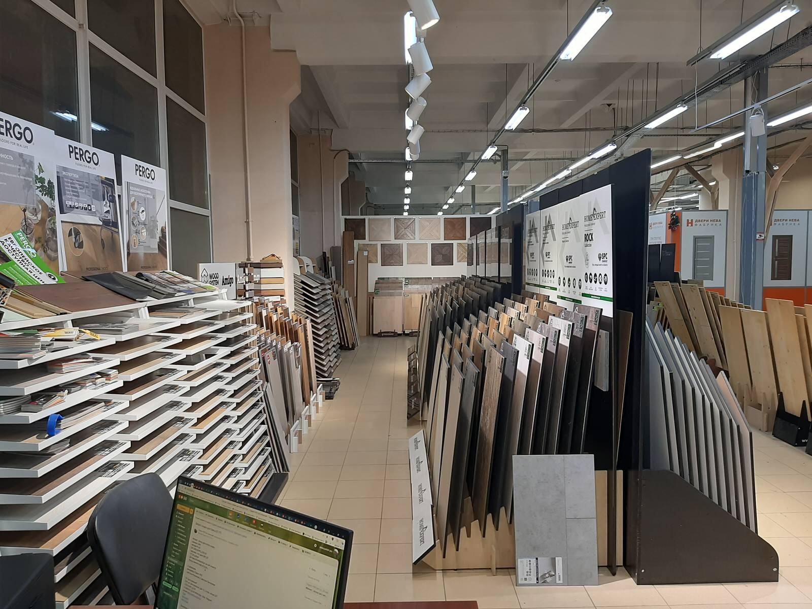 Паркет PRO в ТК "Бестужевский" СПб