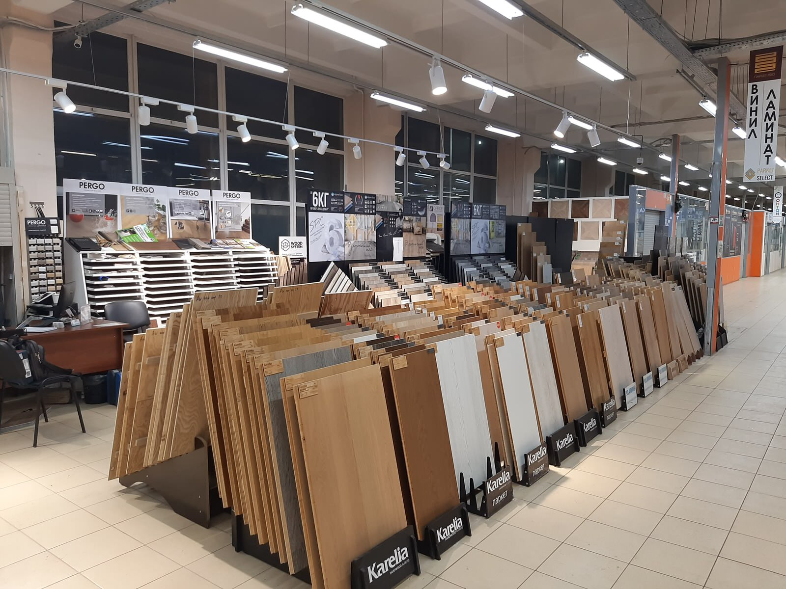 Паркет PRO в ТК "Бестужевский" СПб