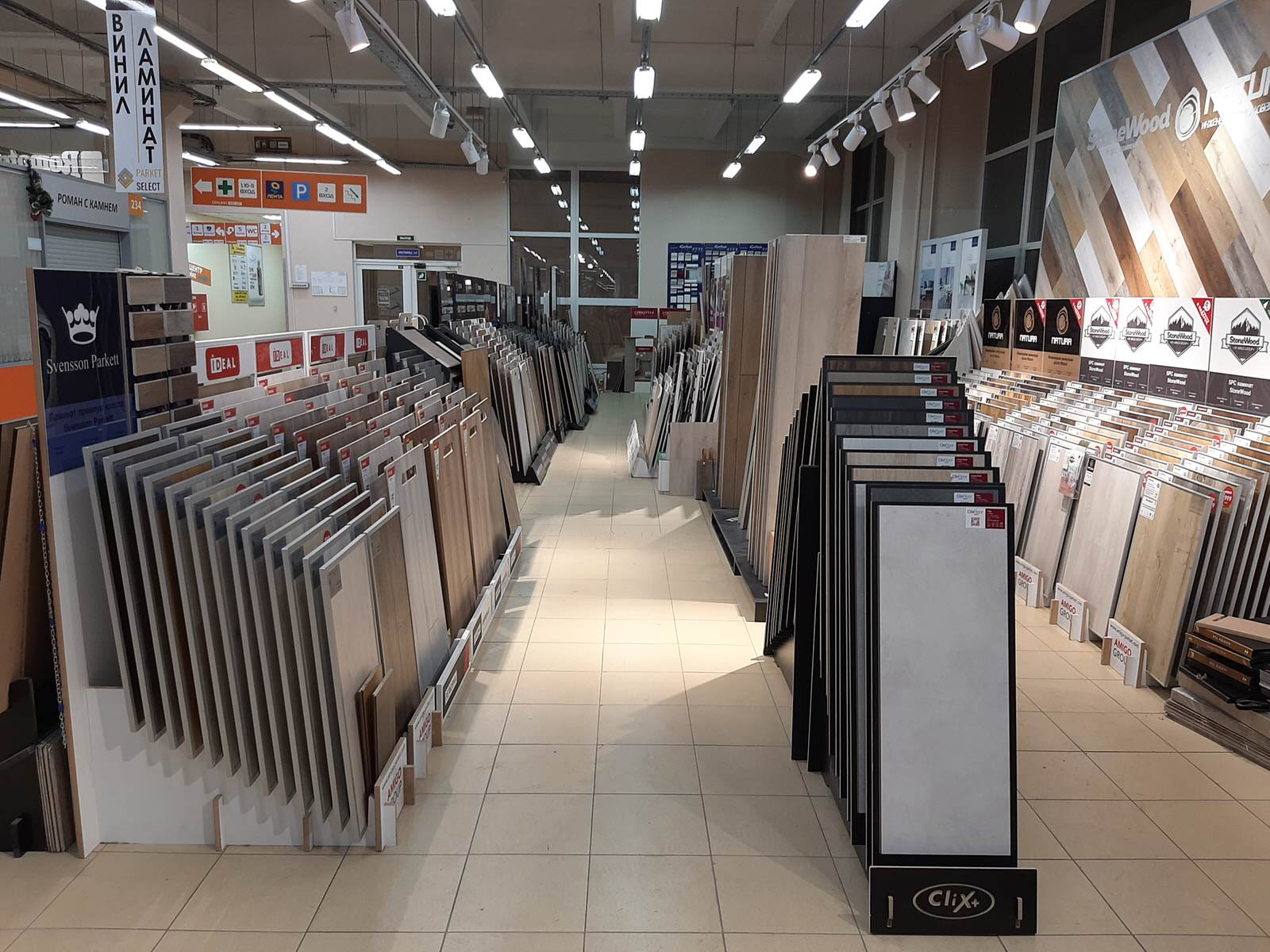 Паркет PRO в ТК "Бестужевский" СПб