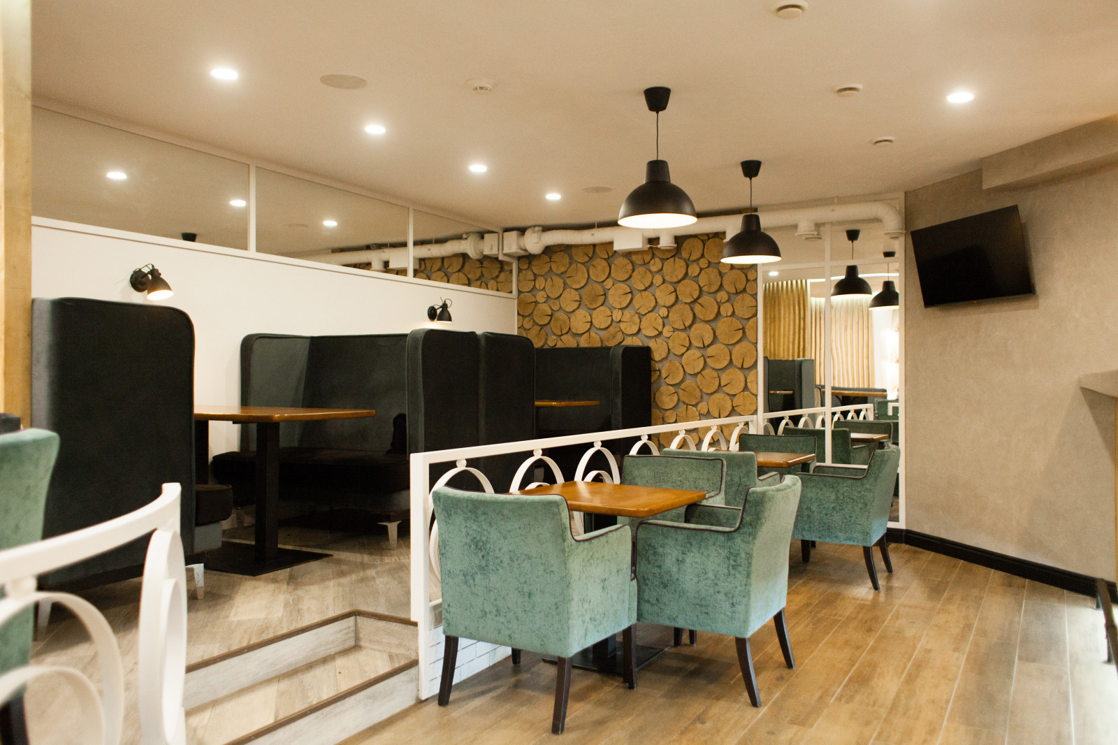 Кафе Коптильня на м-р Университетский