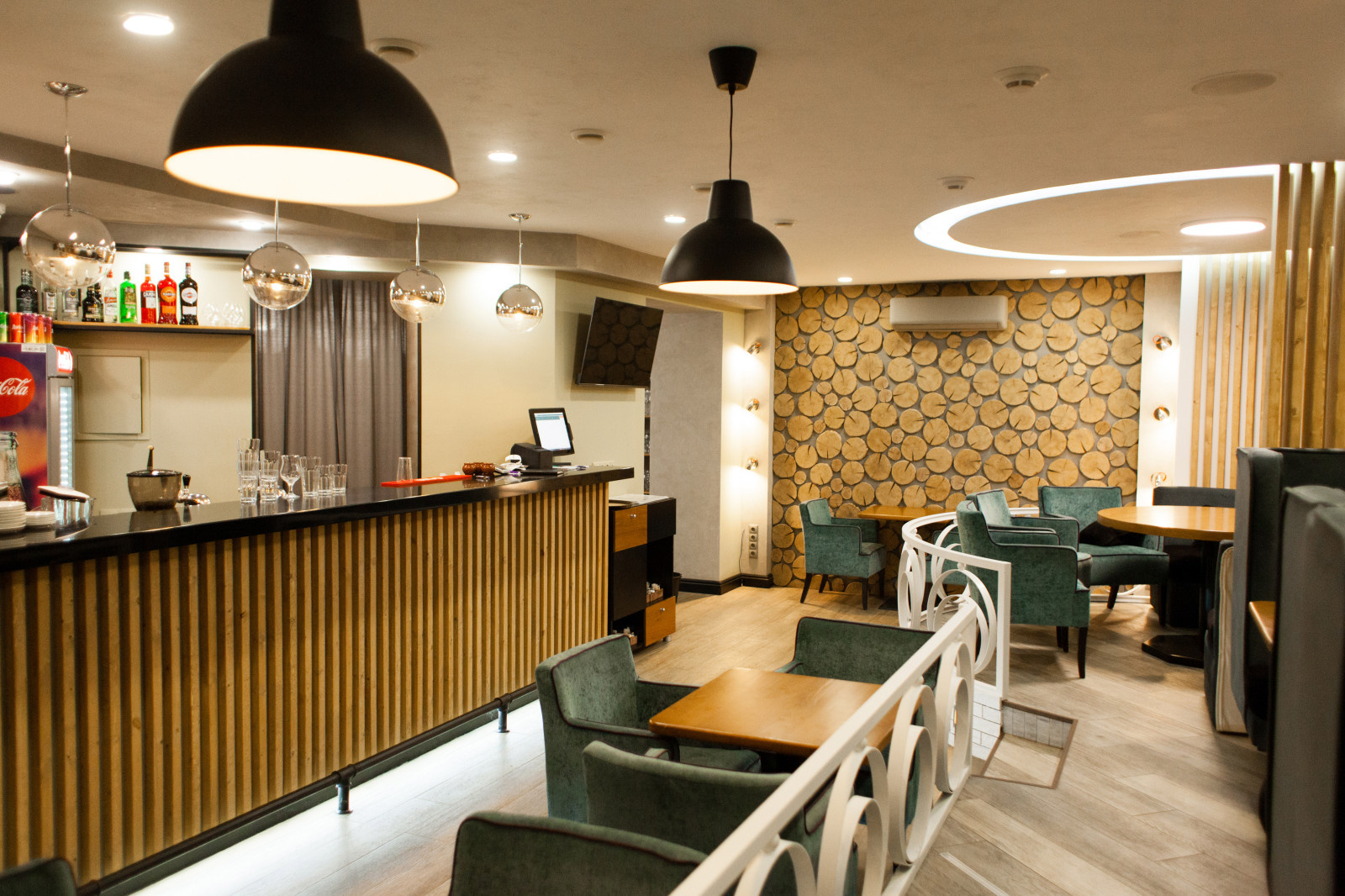 Кафе Коптильня на м-р Университетский