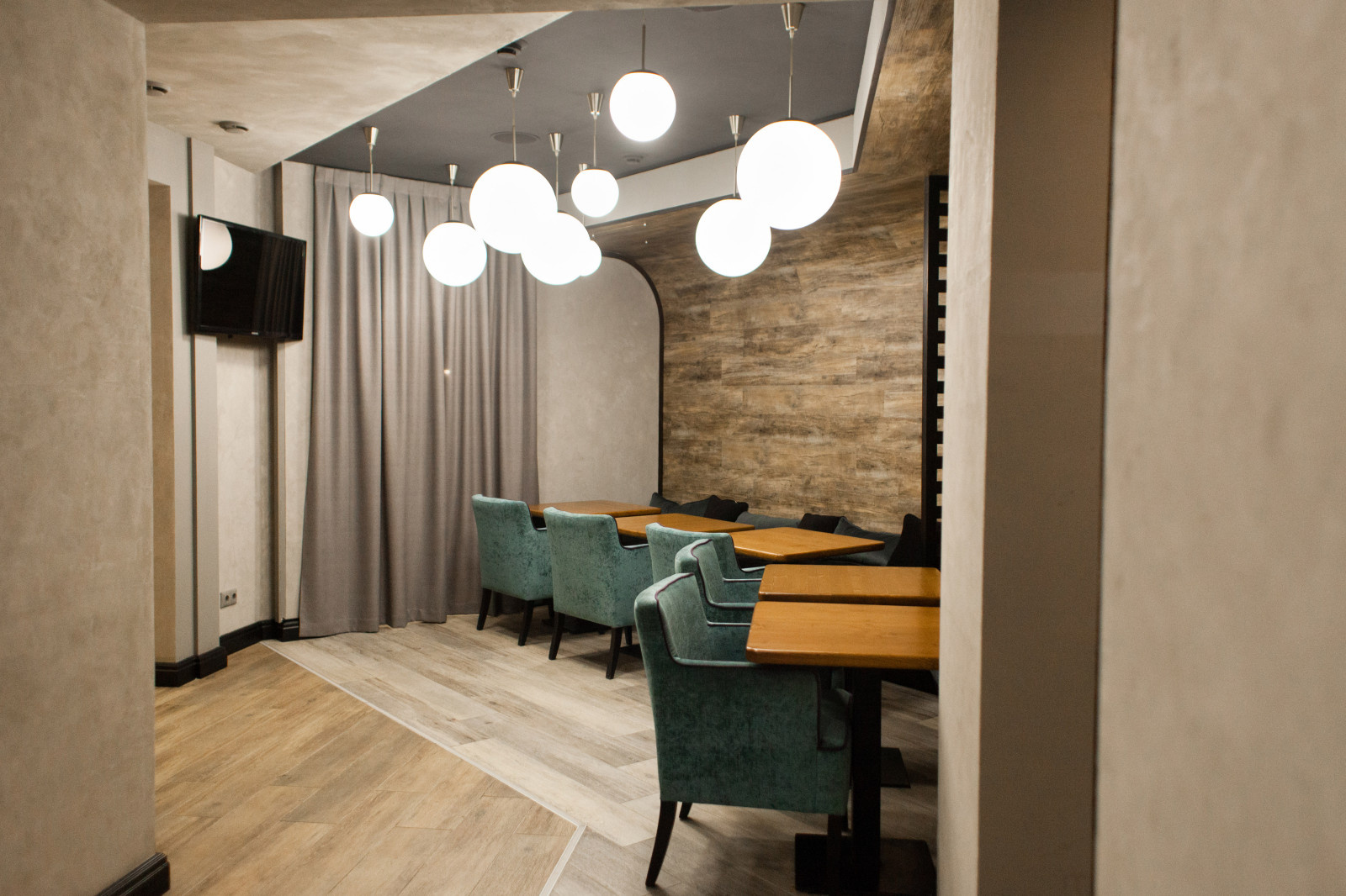 Кафе Коптильня на м-р Университетский