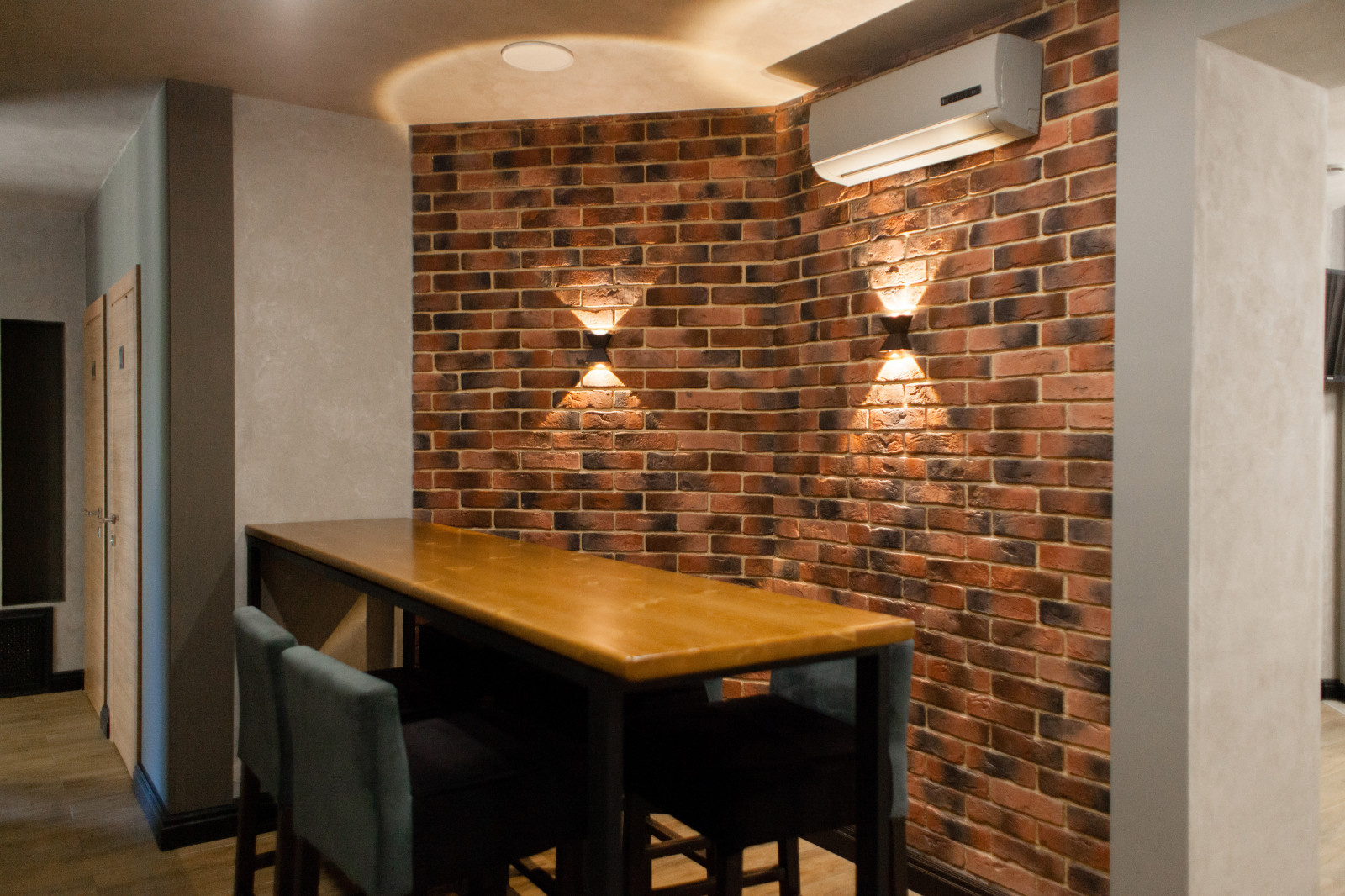 Кафе Коптильня на м-р Университетский