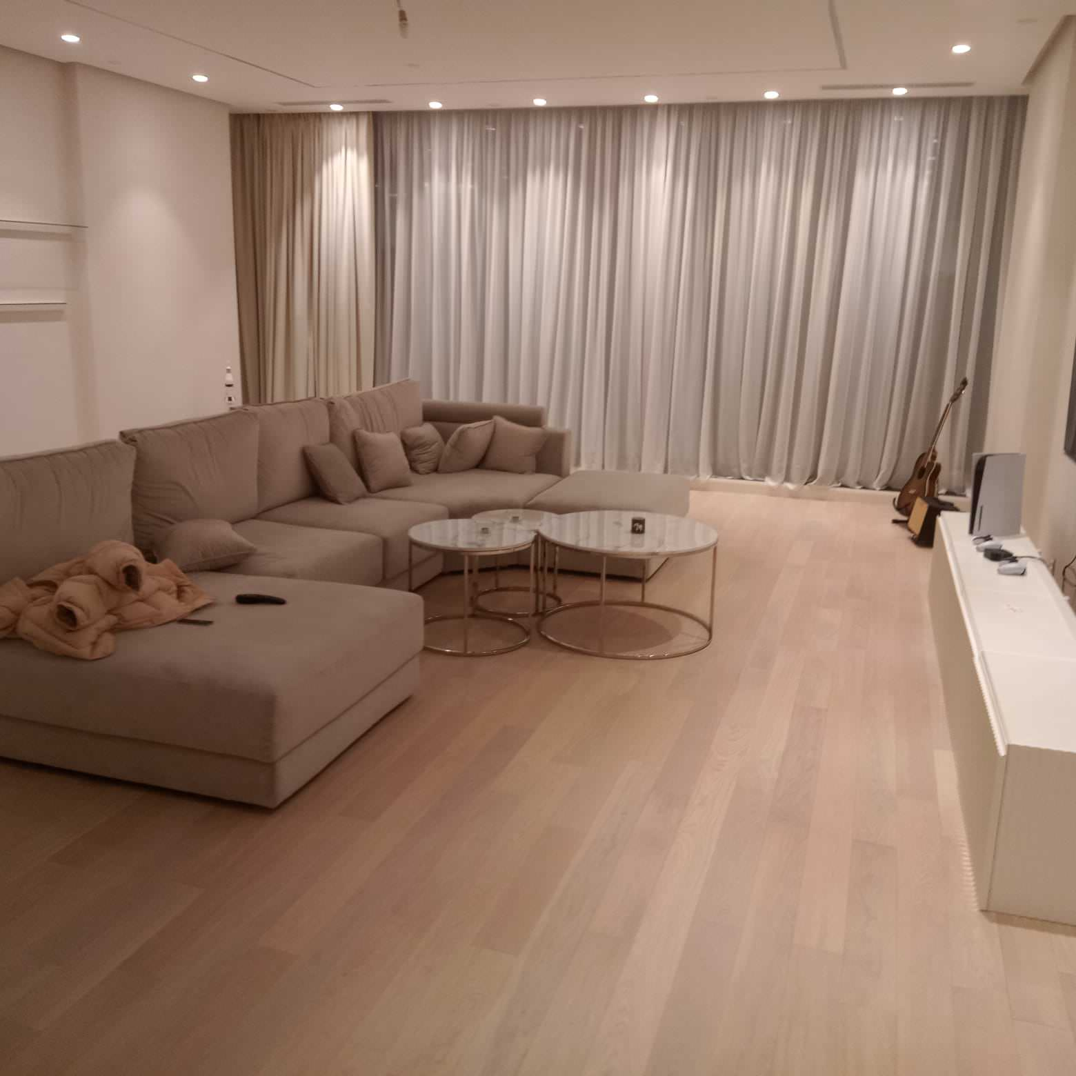 Укладка инженерной доски, дуб, масло.