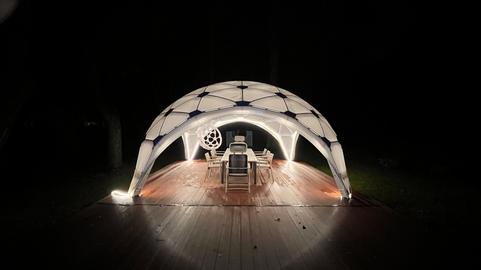 Беседка для усадьбы