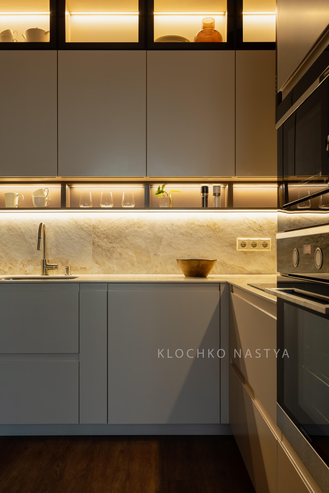 Малышка с двумя гардеробными