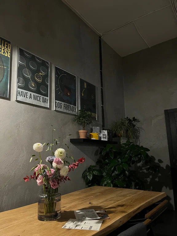 HAND COFFEE